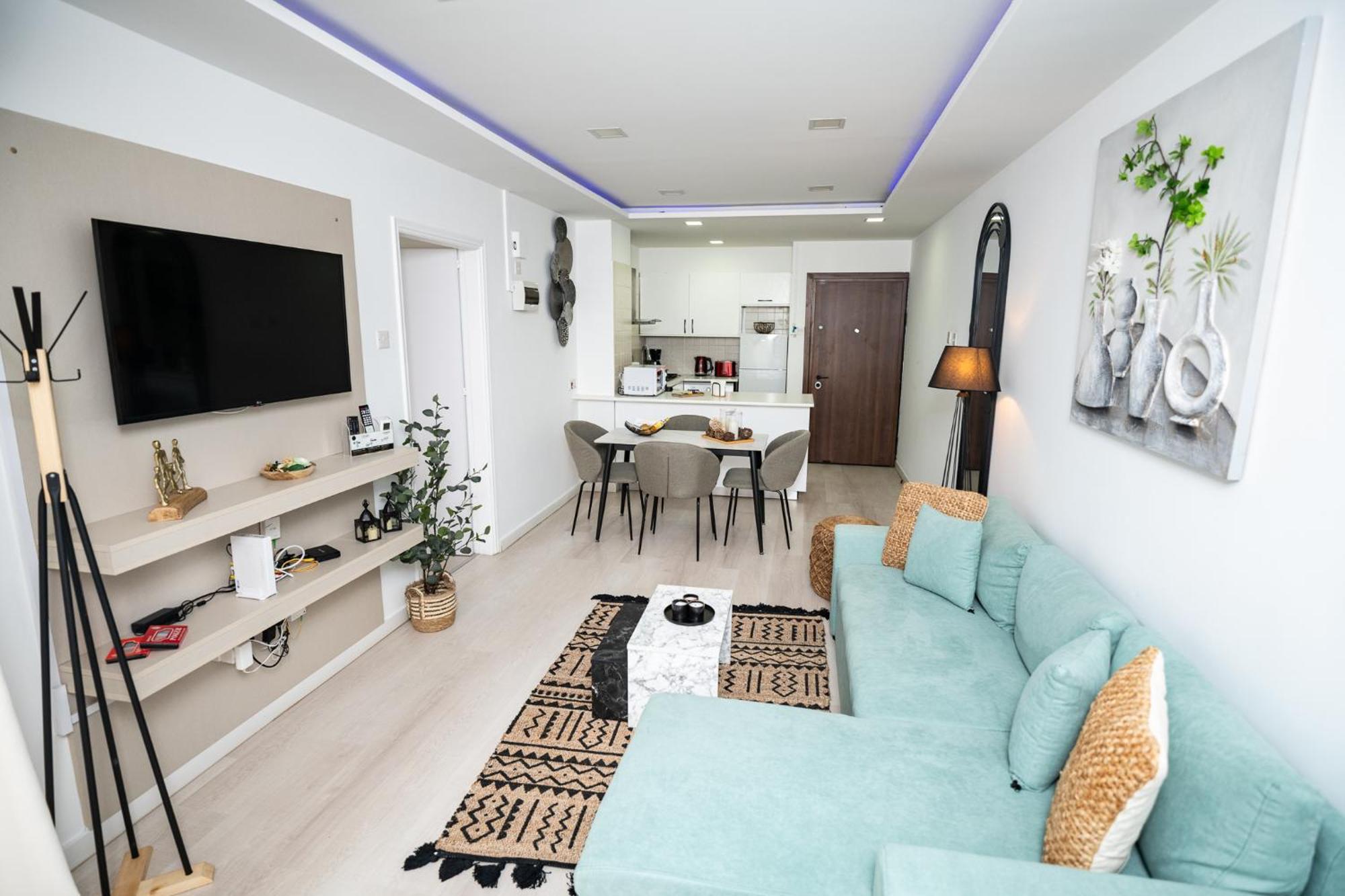 Lazuli Beach & Pool Apartment 501 لارنكا المظهر الخارجي الصورة