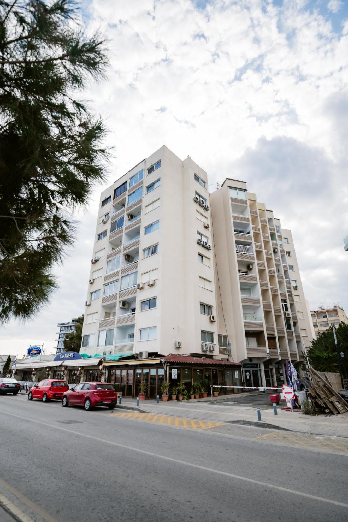 Lazuli Beach & Pool Apartment 501 لارنكا المظهر الخارجي الصورة
